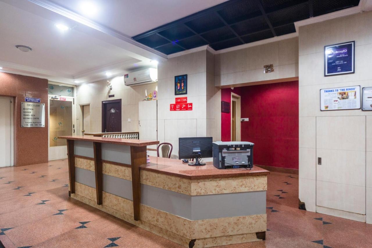 Capital O 66763 Blossoms Serviced Apartments Madras Buitenkant foto