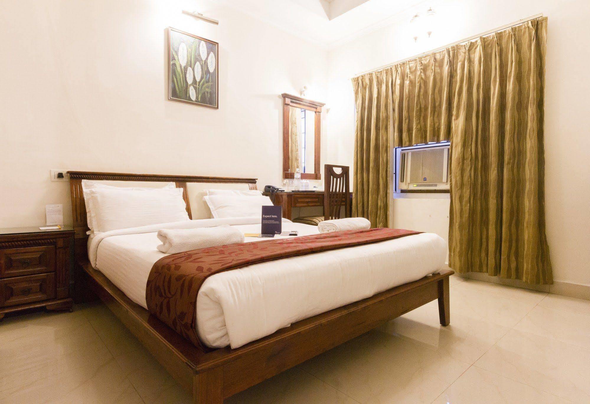 Capital O 66763 Blossoms Serviced Apartments Madras Buitenkant foto